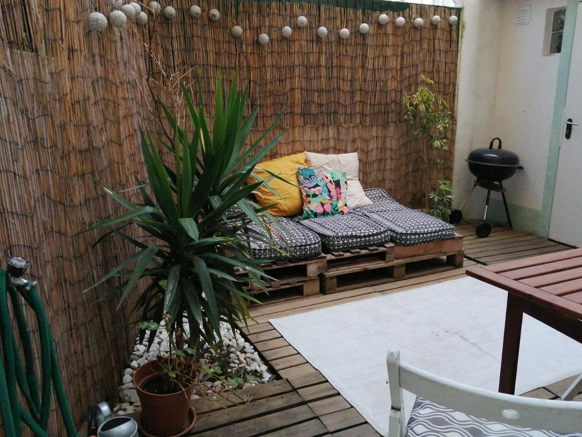 Apartamento Encantador Com Patio ลิสบอน ภายนอก รูปภาพ