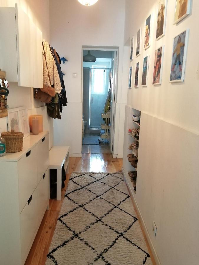 Apartamento Encantador Com Patio ลิสบอน ภายนอก รูปภาพ